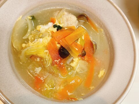 鶏のつみれと鍋野菜のスープ